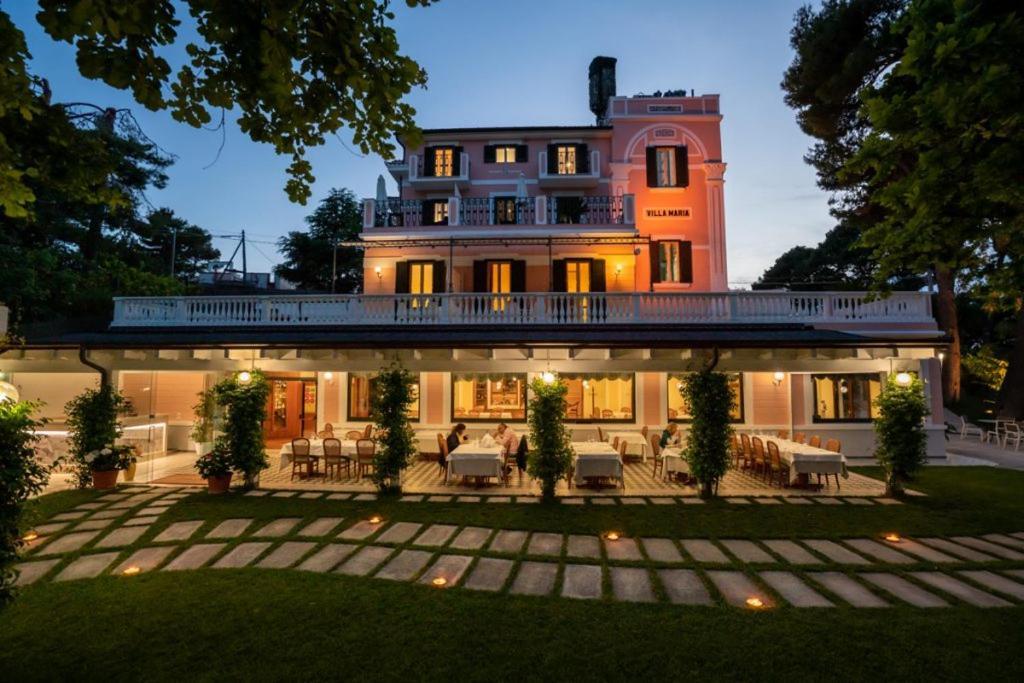 Park Hotel Villa Maria San Menaio Exterior foto